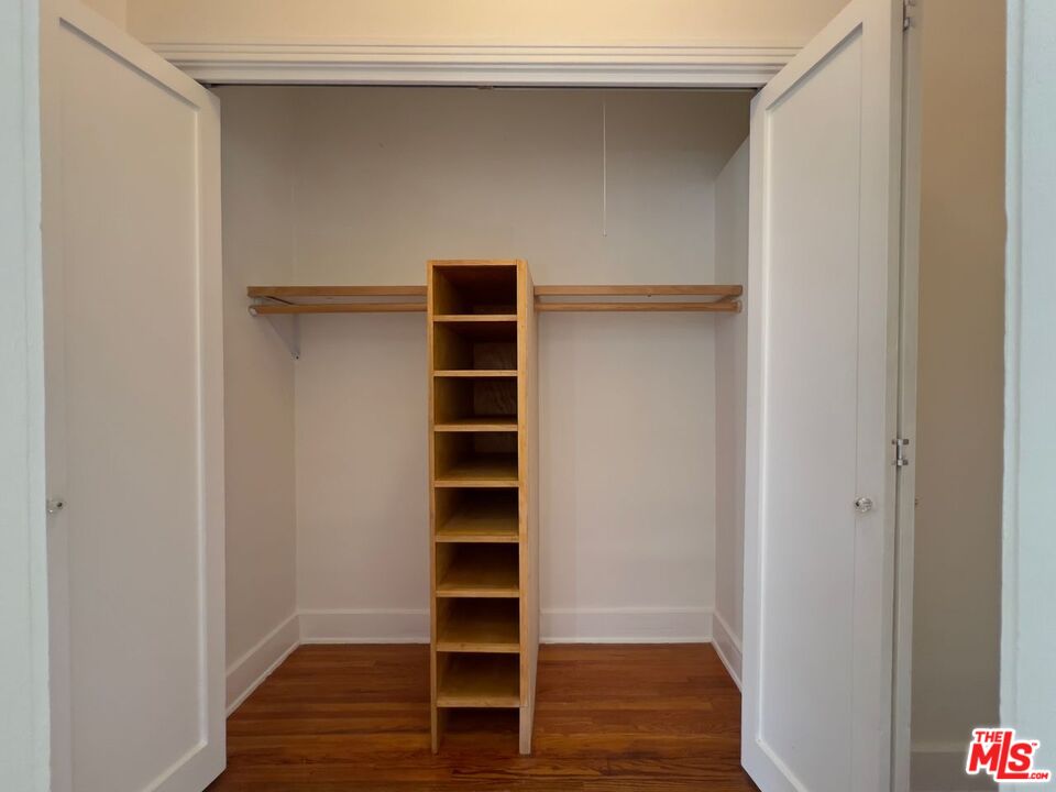 1532 Rosalia Rd Unit: 1/2