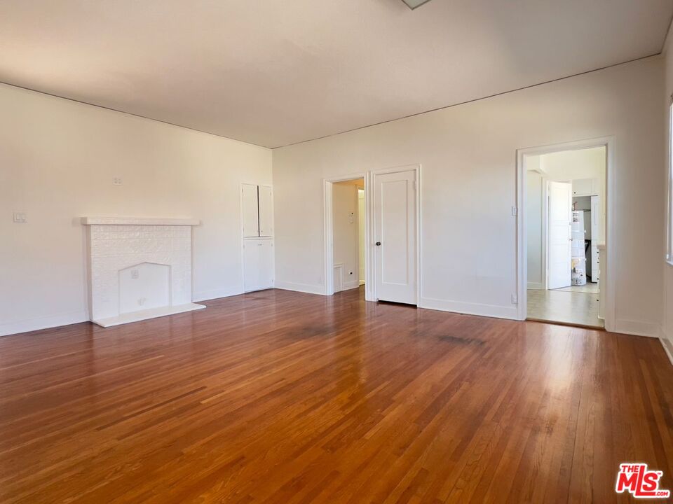 1532 Rosalia Rd Unit: 1/2