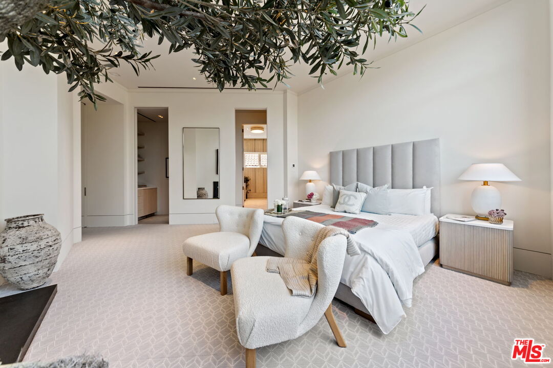 455 N Palm Dr Unit: PH