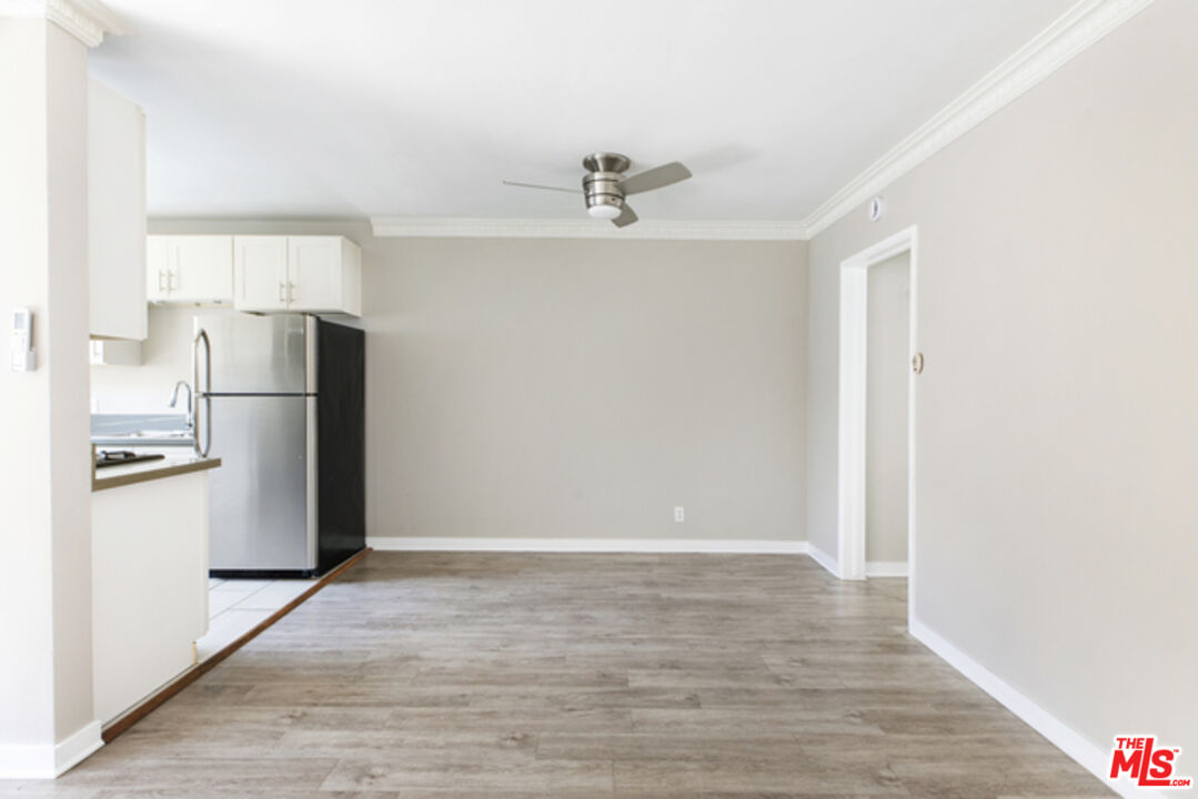 925 N Curson Ave Unit: 6