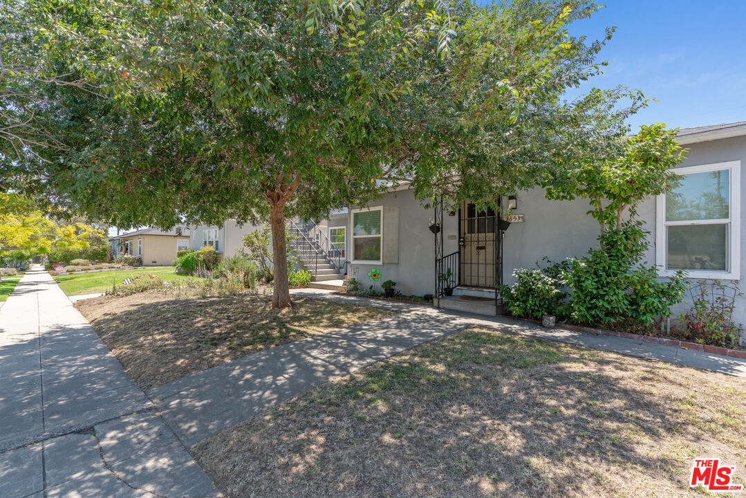 3853 Westwood Blvd