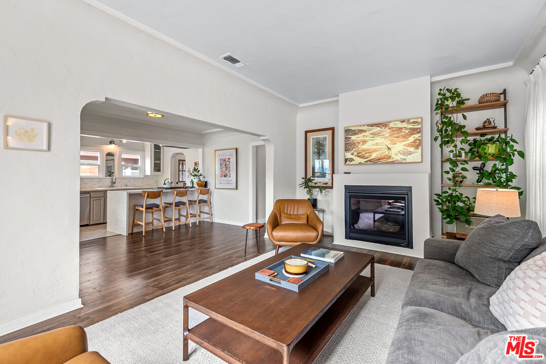 3429 Potomac Ave