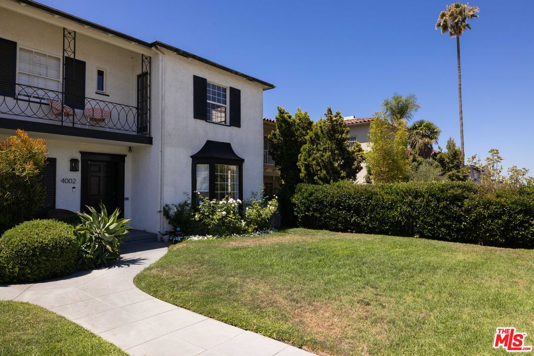 4002 W Adams Blvd