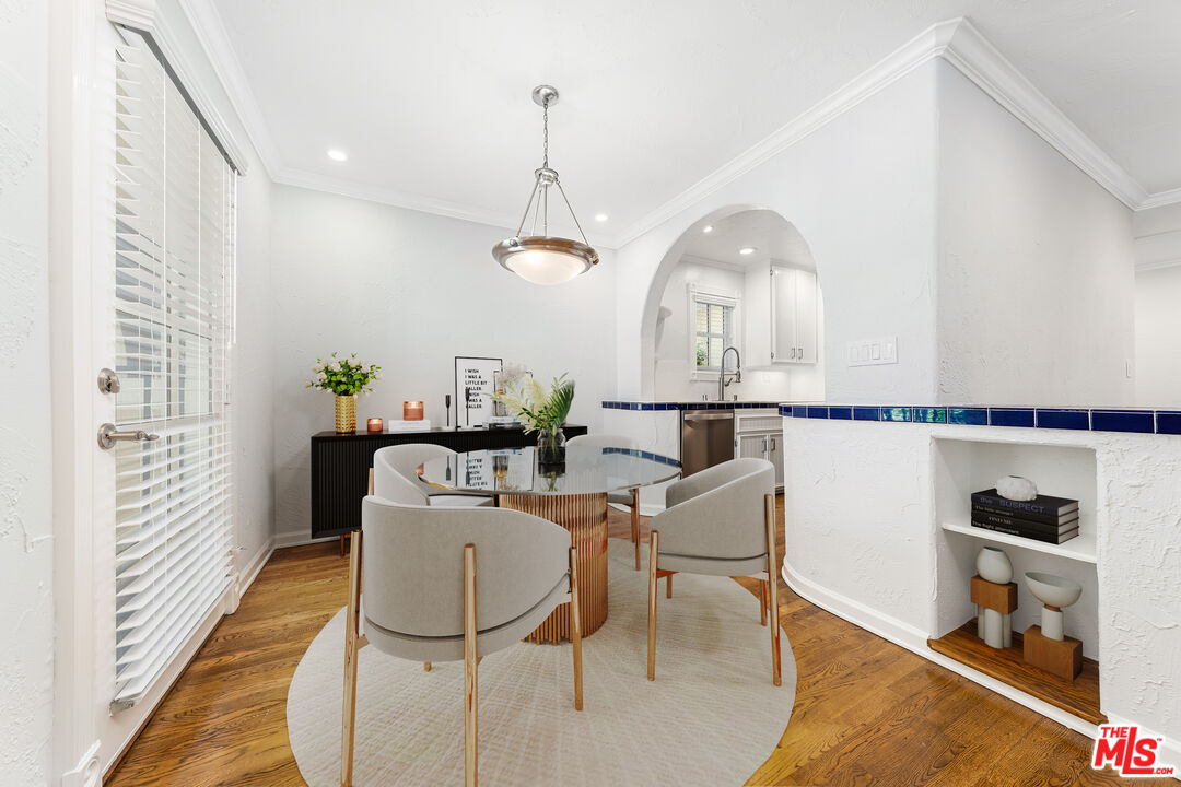 1118 S Cardiff Ave Unit: 2
