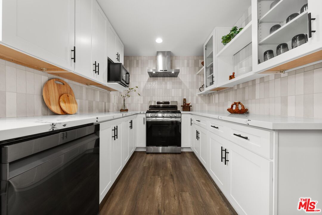 1313 W West Ave
