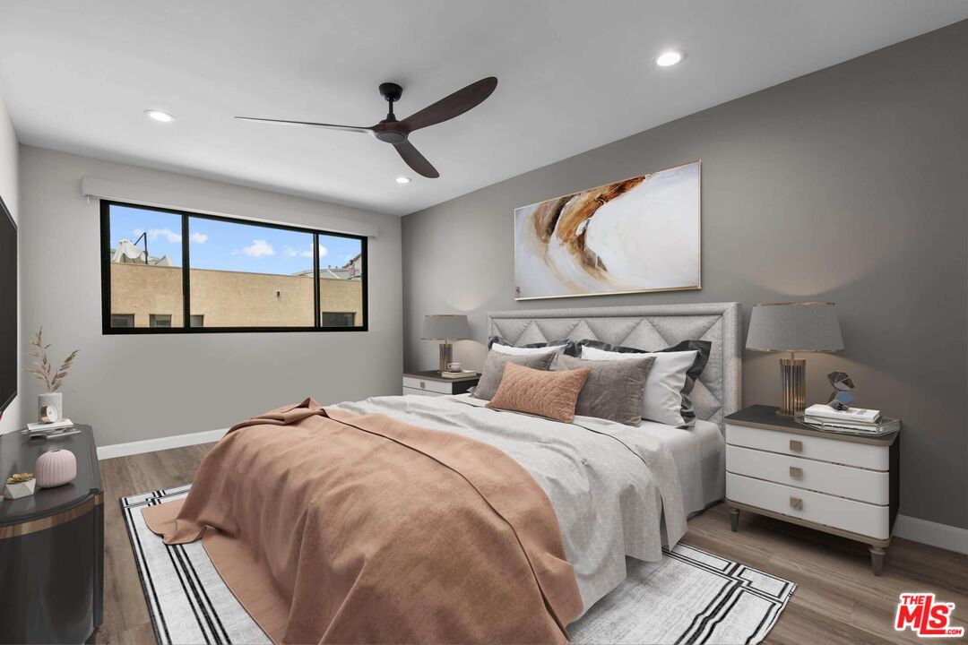 5310 Zelzah Ave Unit: 302
