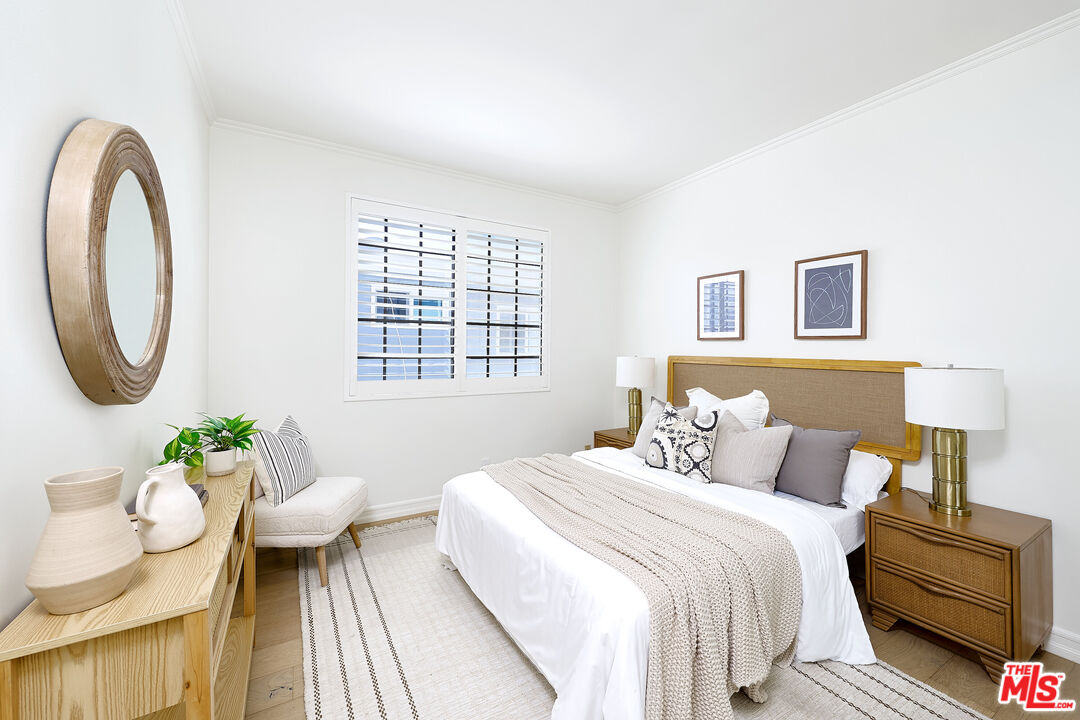 713 9th St Unit: 3