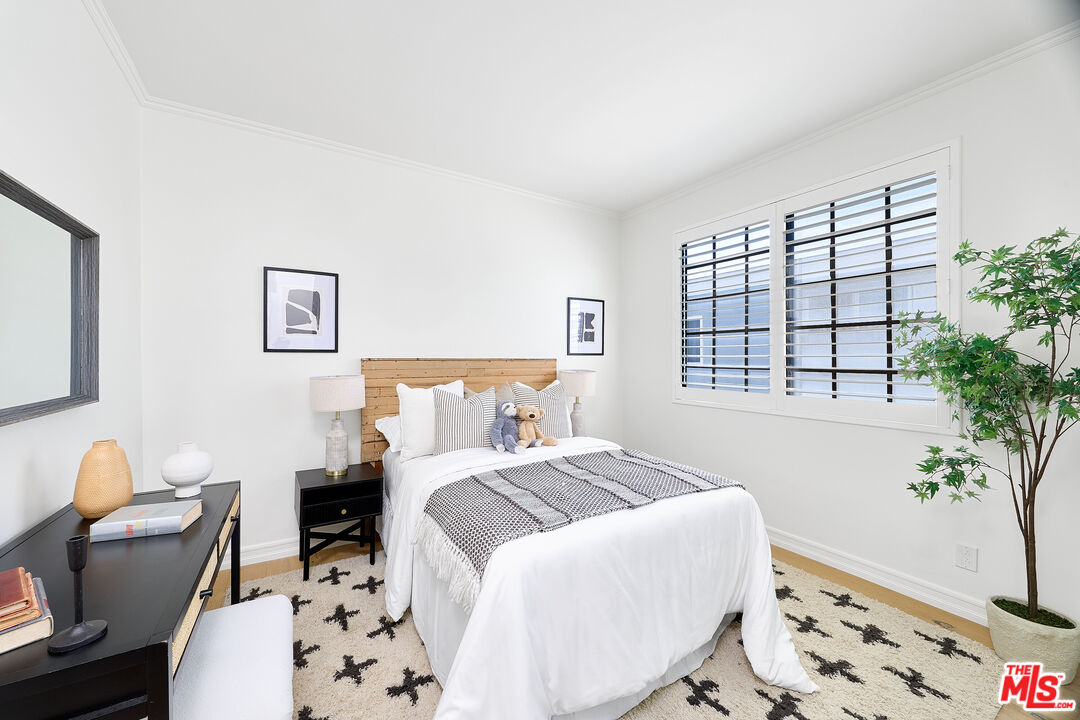 713 9th St Unit: 3