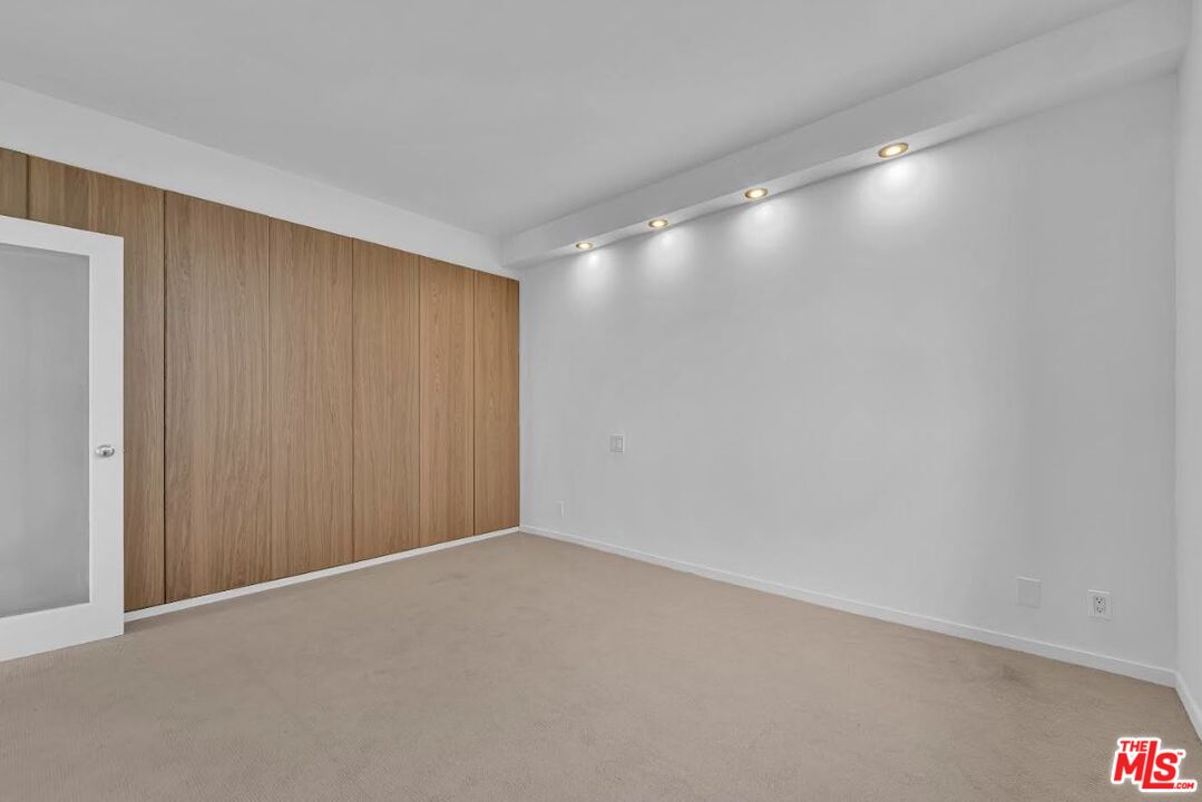 4455 Los Feliz Blvd Unit: 407