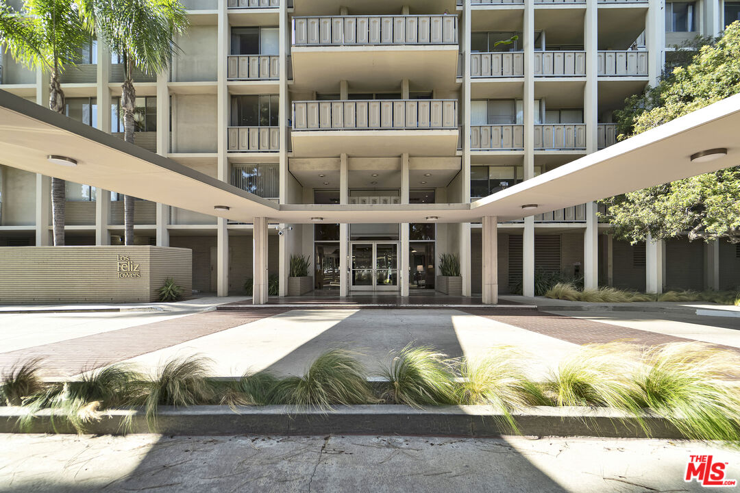 4455 Los Feliz Blvd Unit: 407