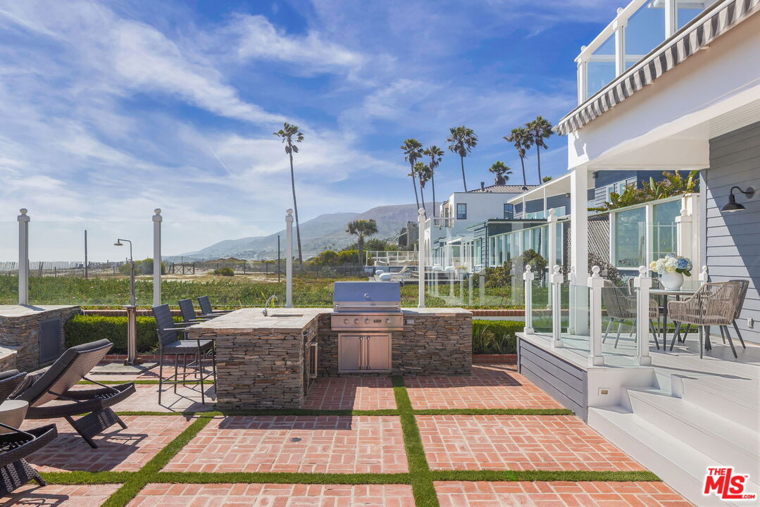 30810 Broad Beach Rd