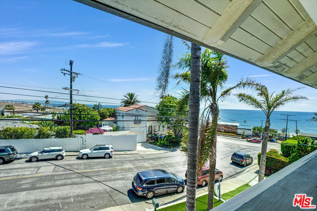 265 Redlands St