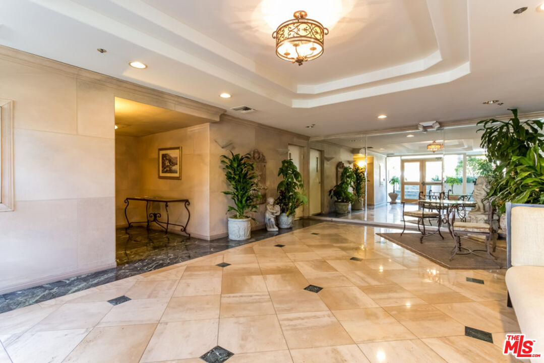 11690 Montana Ave Unit: 306