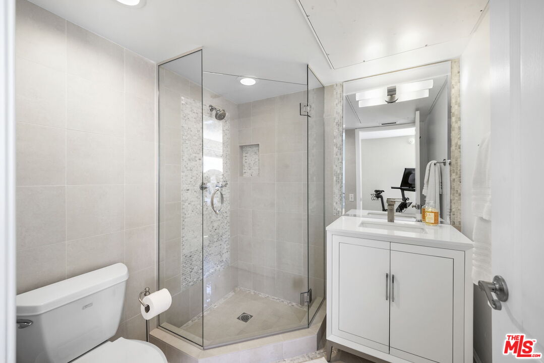 11690 Montana Ave Unit: 306