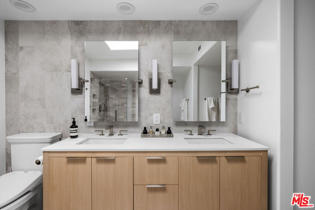 11690 Montana Ave Unit: 306