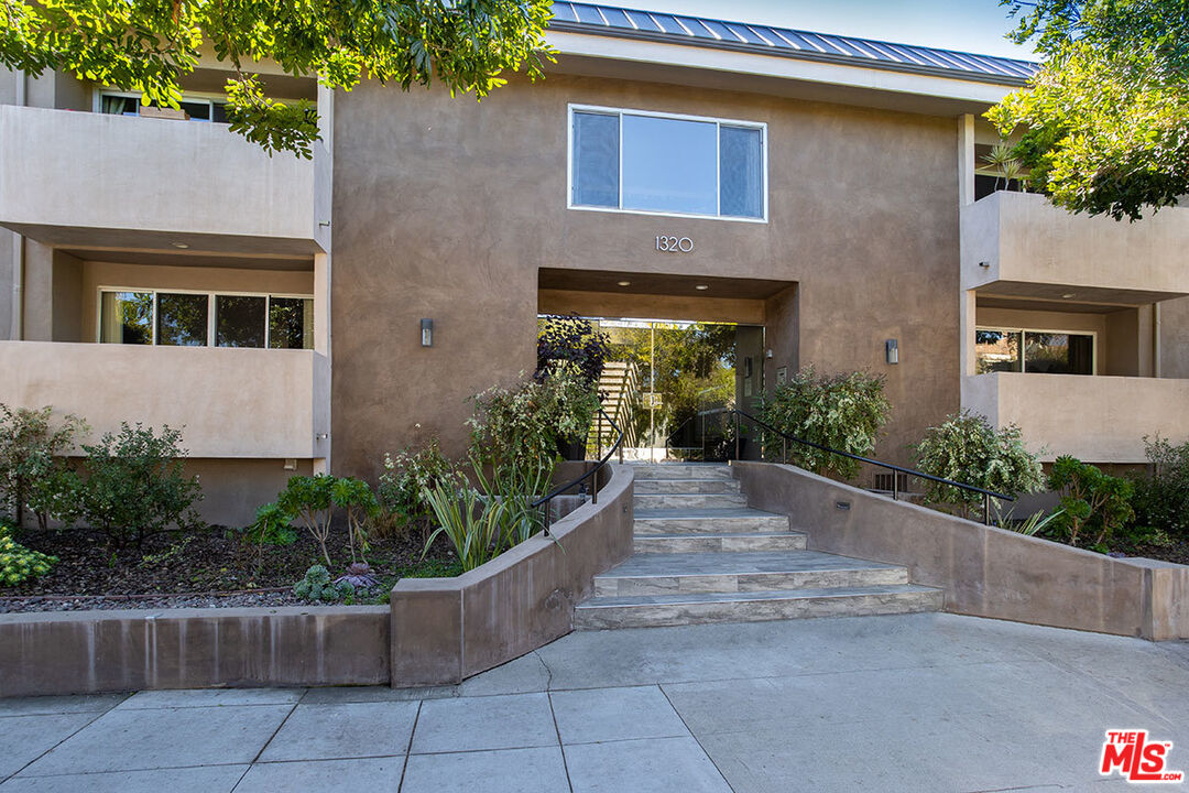 1320 Princeton St Unit: 101