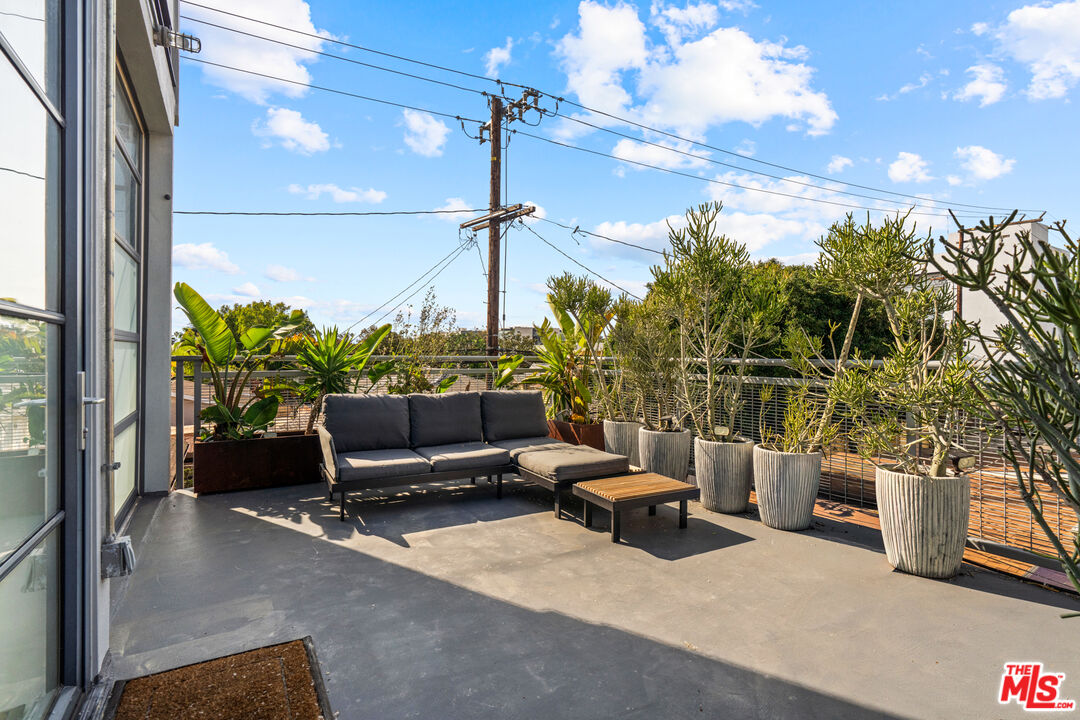 1534 17th ST Unit: 204