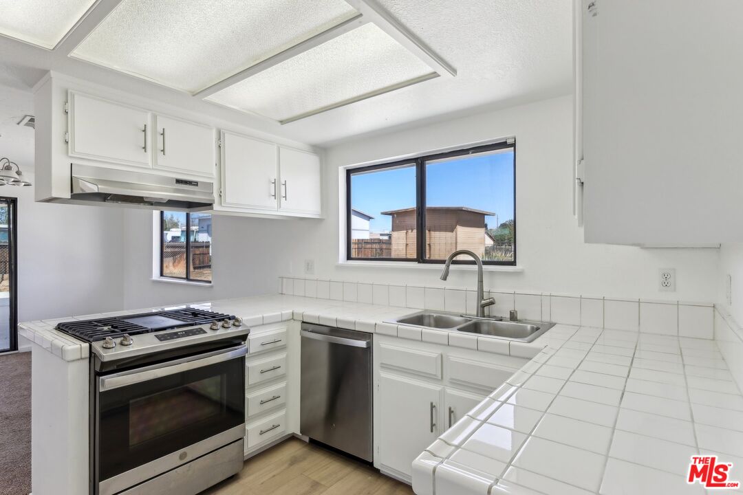 19030 Sheffield St