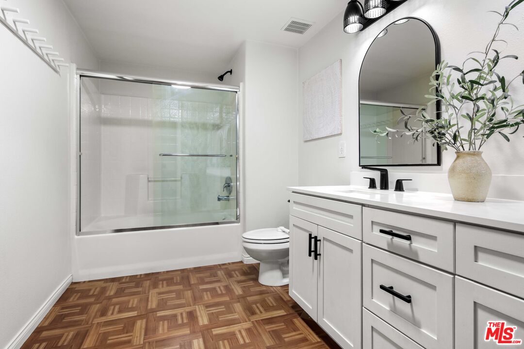 360 W Avenue 26 Unit: 126