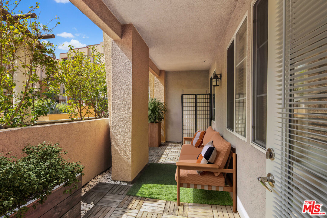 360 W Avenue 26 Unit: 126