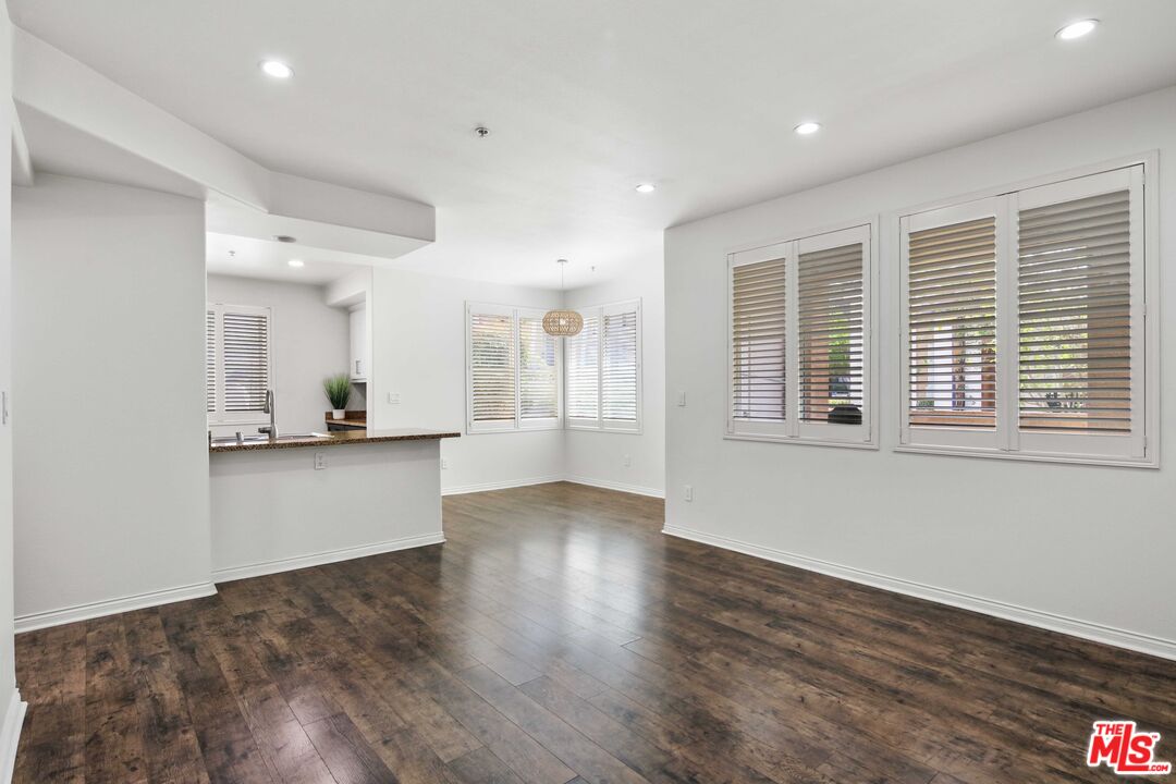 360 W Avenue 26 Unit: 126