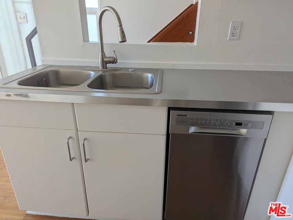 348 Patton St Unit: 1