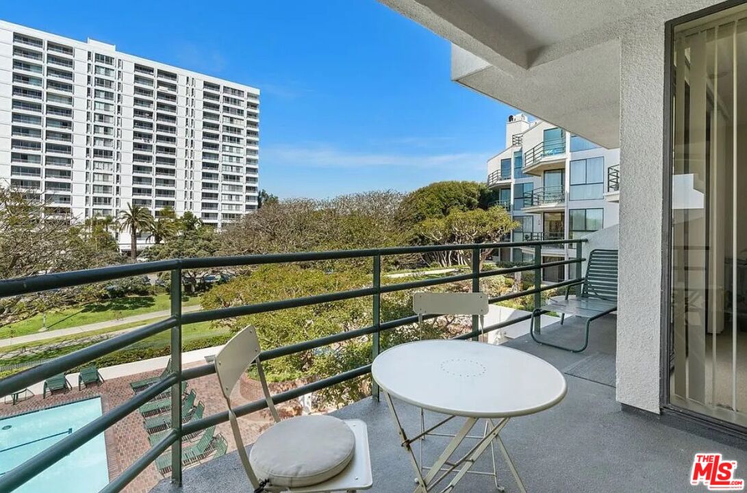 2910 Neilson Way Unit: 409