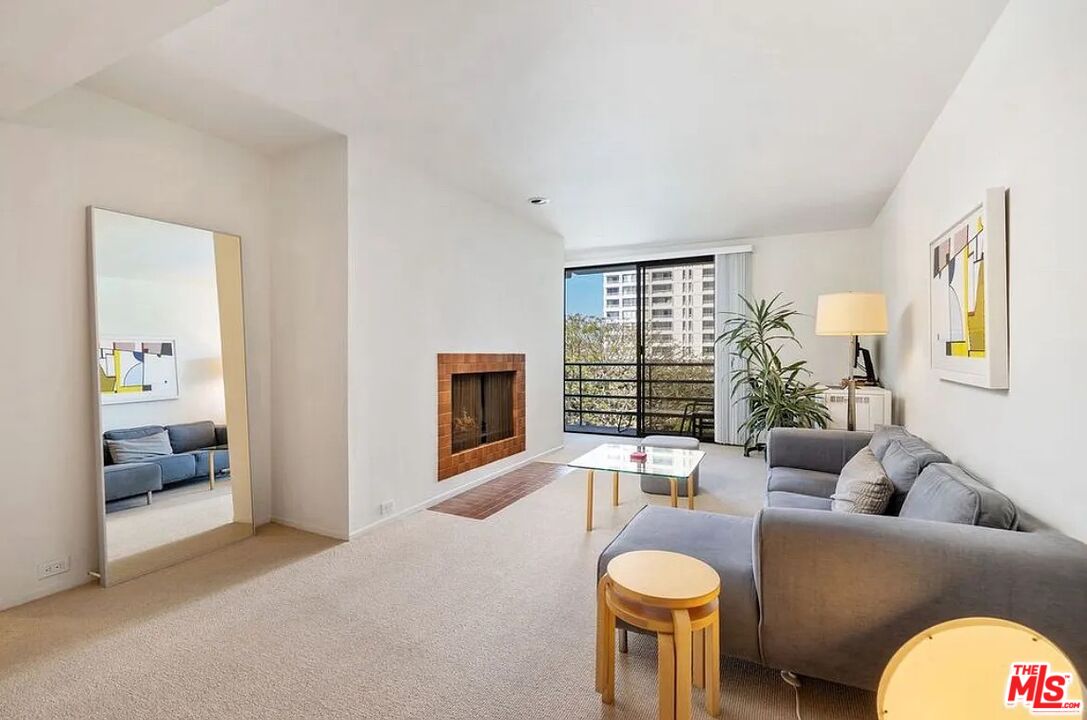 2910 Neilson Way Unit: 409