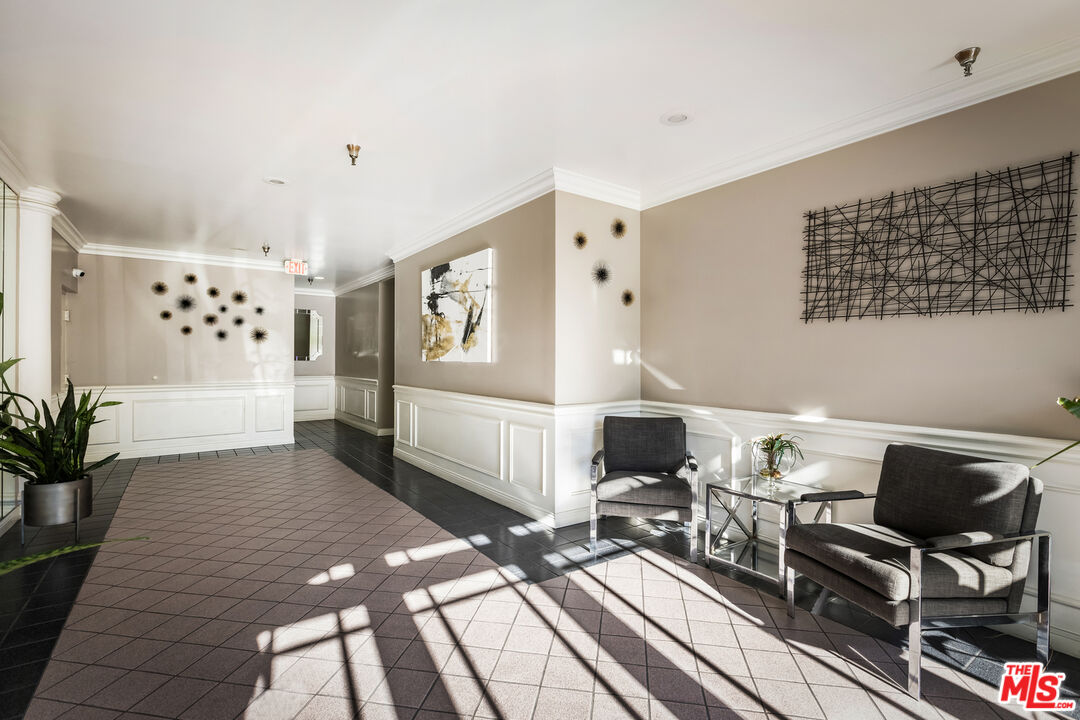 1840 S Beverly Glen Blvd Unit: 309