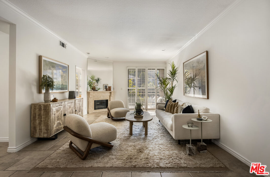 1840 S Beverly Glen Blvd Unit: 309