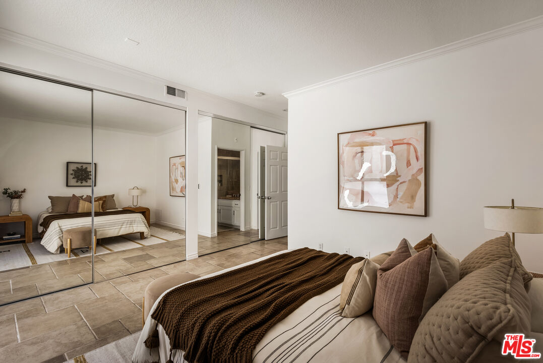 1840 S Beverly Glen Blvd Unit: 309