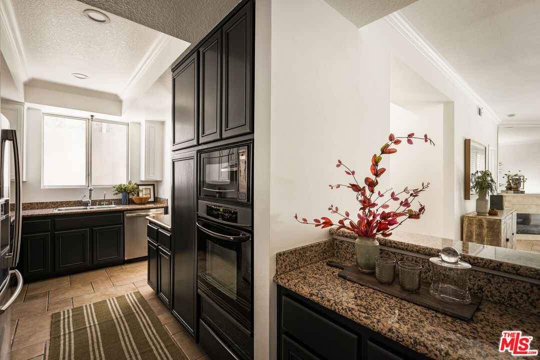 1840 S Beverly Glen Blvd Unit: 309