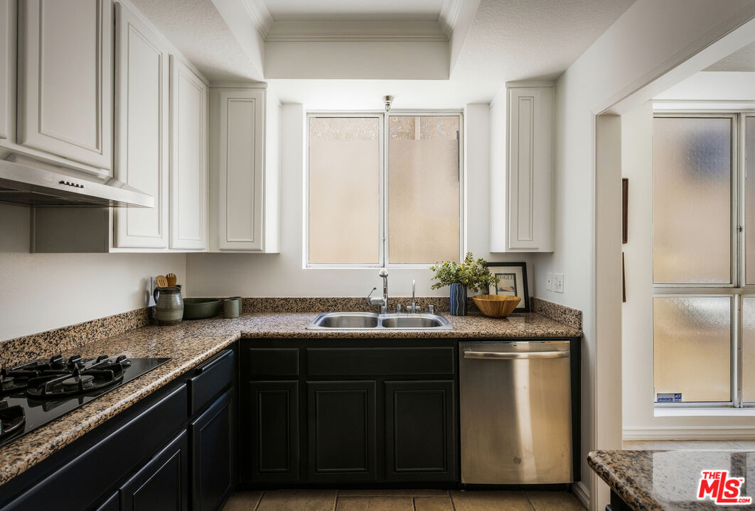 1840 S Beverly Glen Blvd Unit: 309