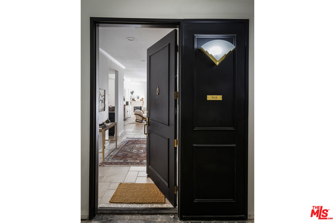 1840 S Beverly Glen Blvd Unit: 309