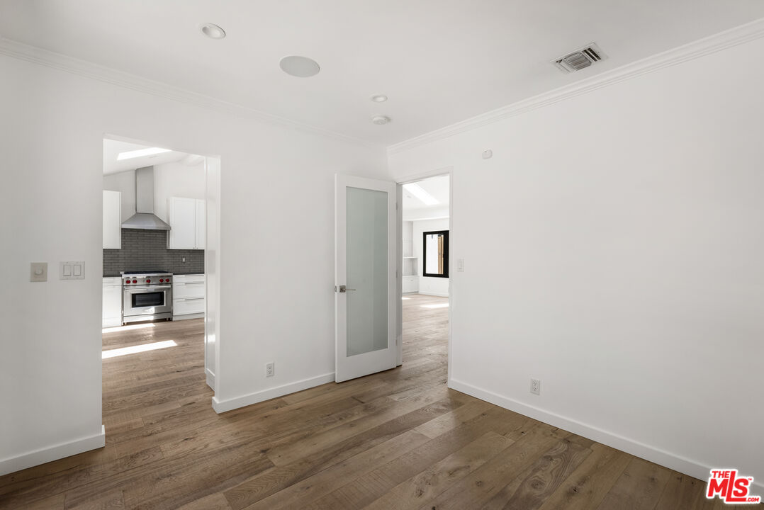 2425 Rinconia Dr