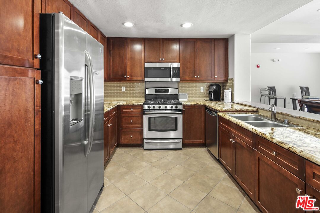 360 W Avenue 26 Unit: 126