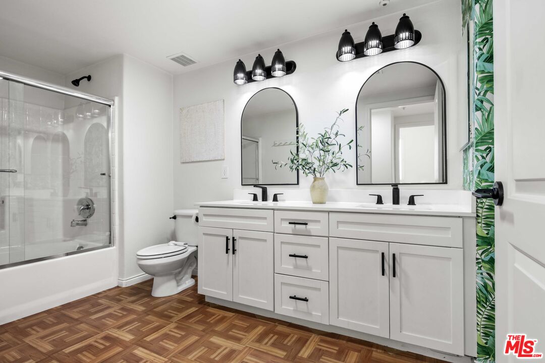 360 W Avenue 26 Unit: 126