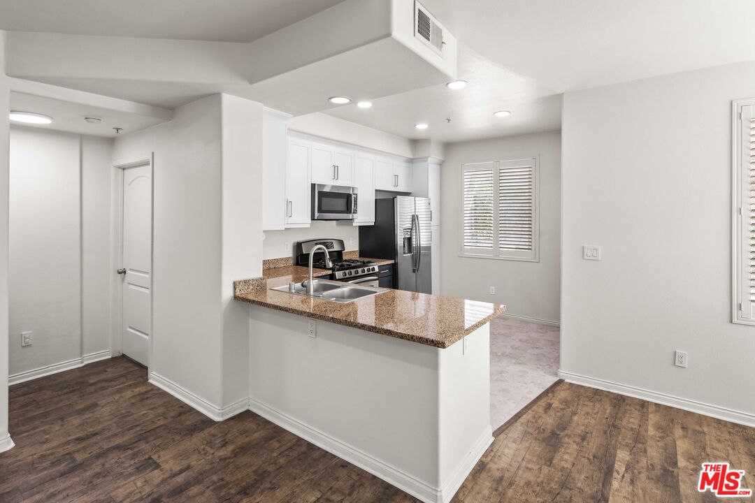 360 W Avenue 26 Unit: 126