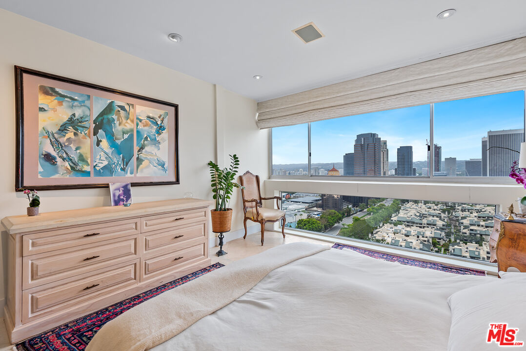 2222 Avenue Of The Stars Unit: 2503