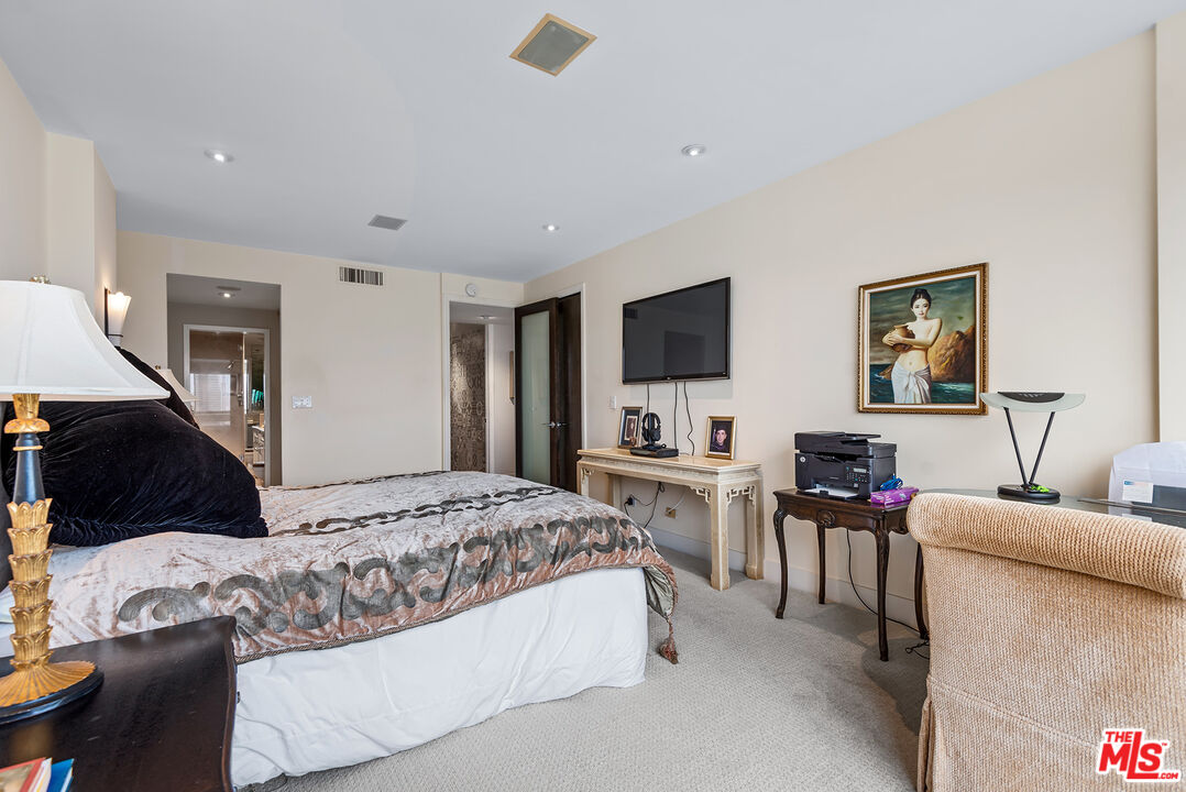 2222 Avenue Of The Stars Unit: 2503