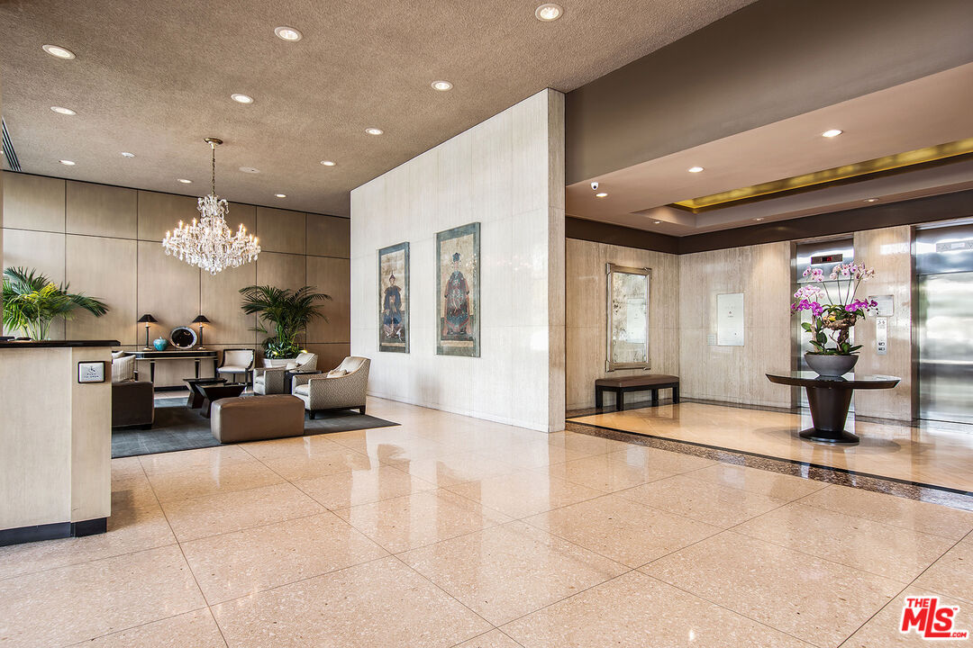 2222 Avenue Of The Stars Unit: 2503