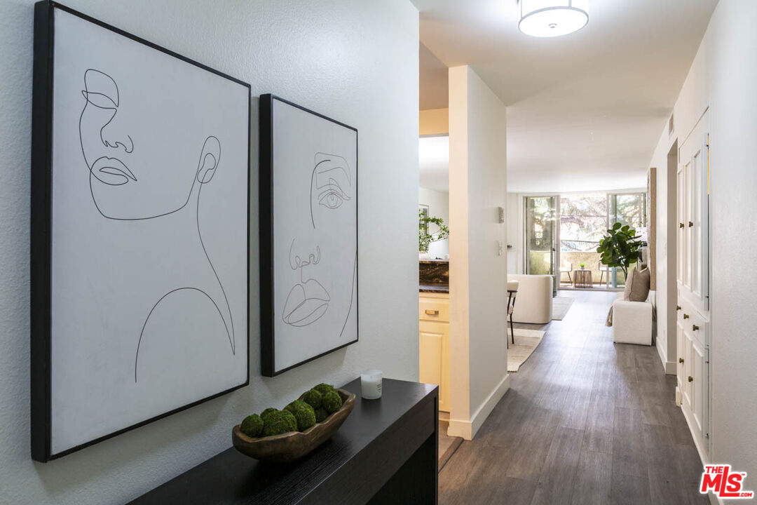 4321 Los Feliz Blvd Unit: 105