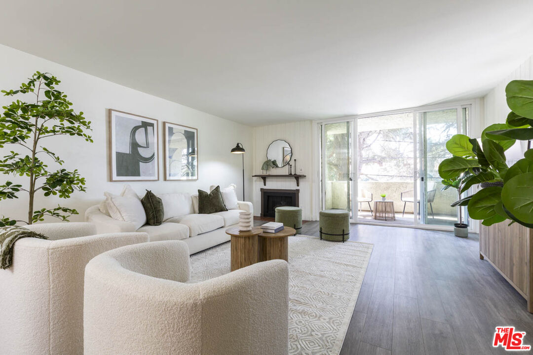 4321 Los Feliz Blvd Unit: 105