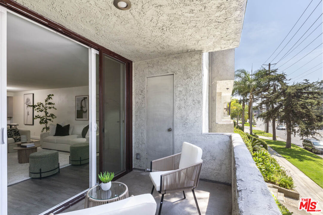 4321 Los Feliz Blvd Unit: 105