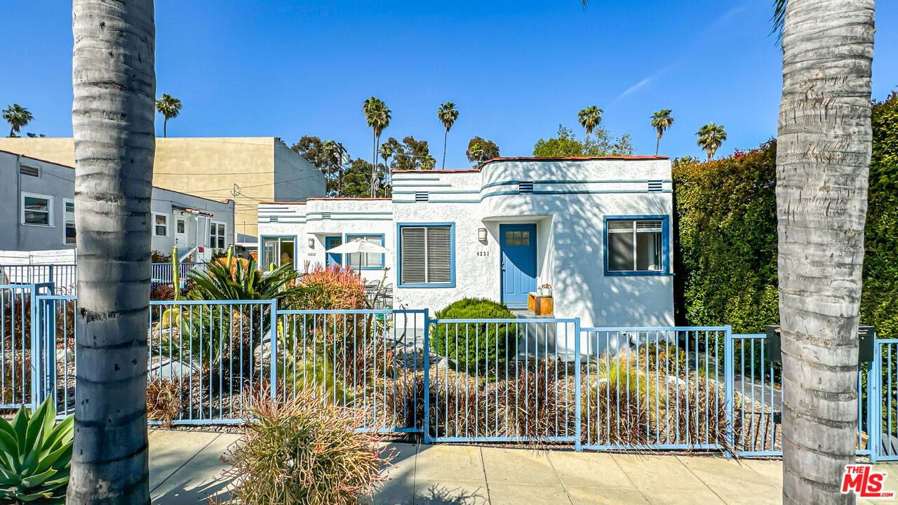 4231 Gateway Ave