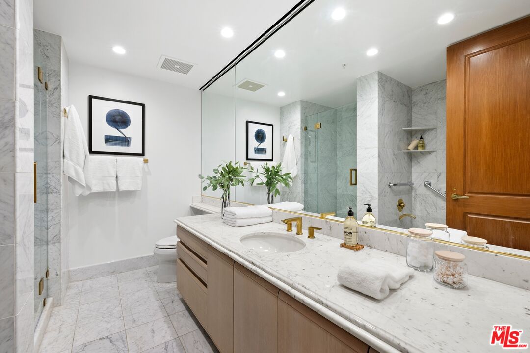 10490 Wilshire Blvd Unit: PH4