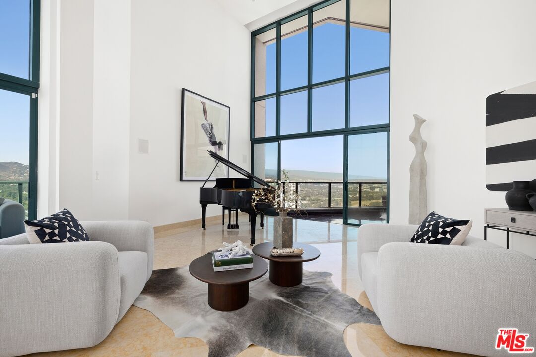 10490 Wilshire Blvd Unit: PH4