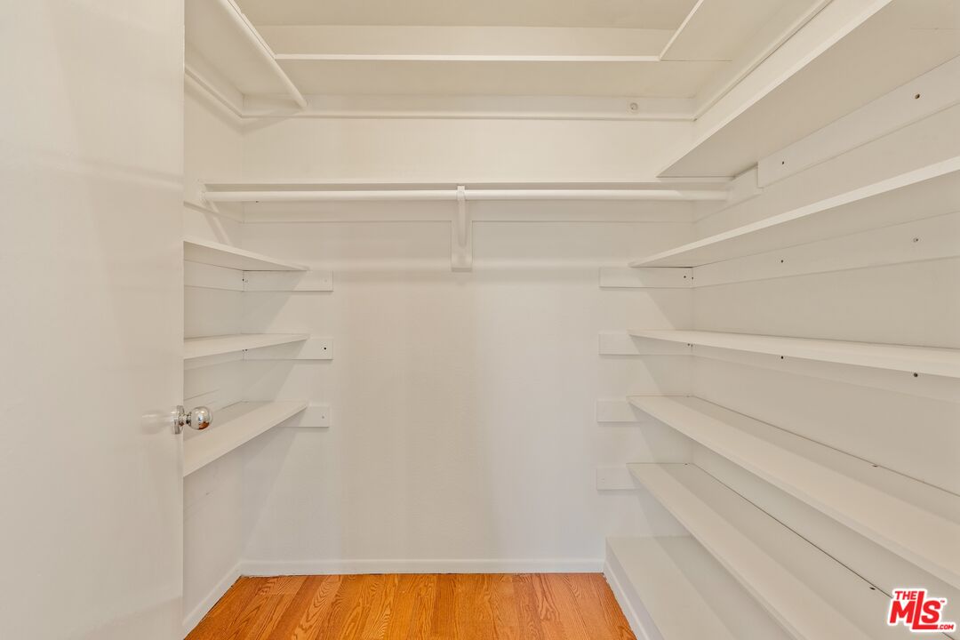 3207 Colorado Ave Unit: 1