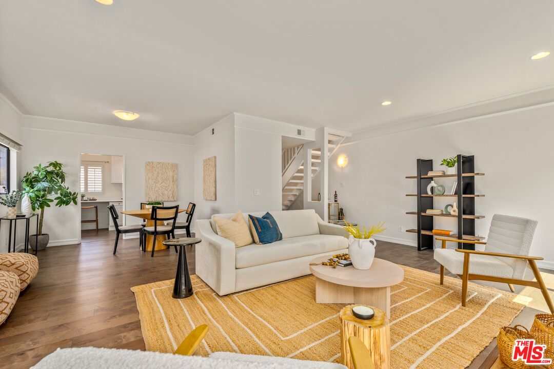 3207 Colorado Ave Unit: 1