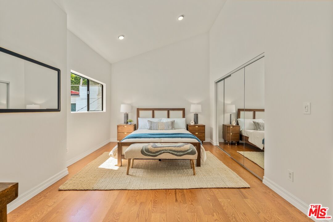3207 Colorado Ave Unit: 1